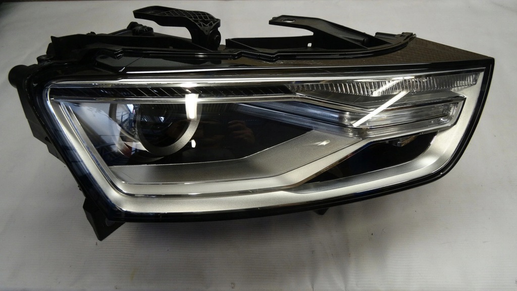 audi q3 sq3 faro der.. 8u0941006d uk (#)
