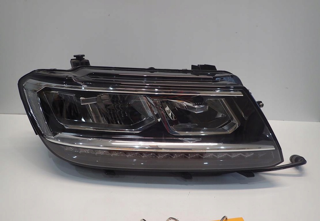  faro delantero der.. vw tiguan 15 full led 5nb (#)