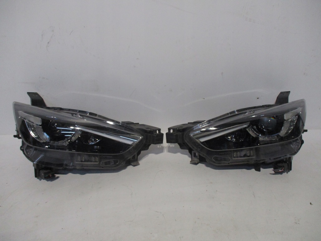  faro der.. full led mazda cx3 lift (#)