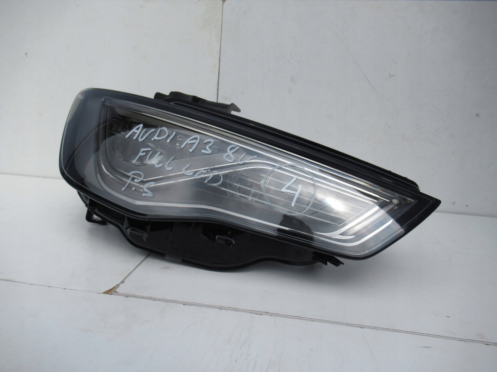 audi a3 s3 8v faro full led der.. 8v0941034af (#)