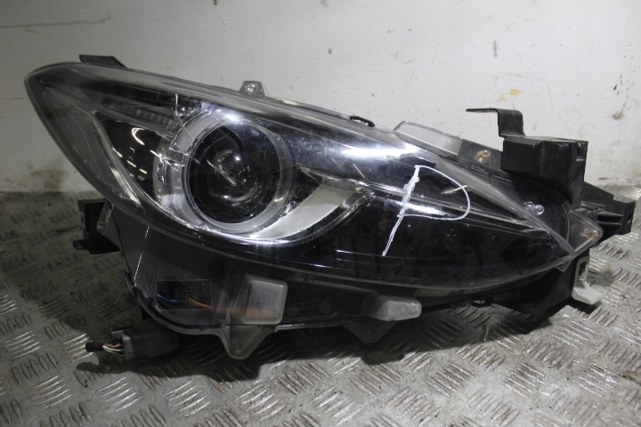  faro der..  delaentero  mazda 3 iii 2 0 16v (#)