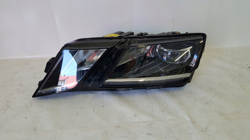 skoda octavia iii 3 5e0 lift full led faro izq. (#)