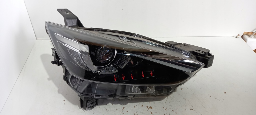 mazda cx 3 2018 faro oe d10e51030 (#)