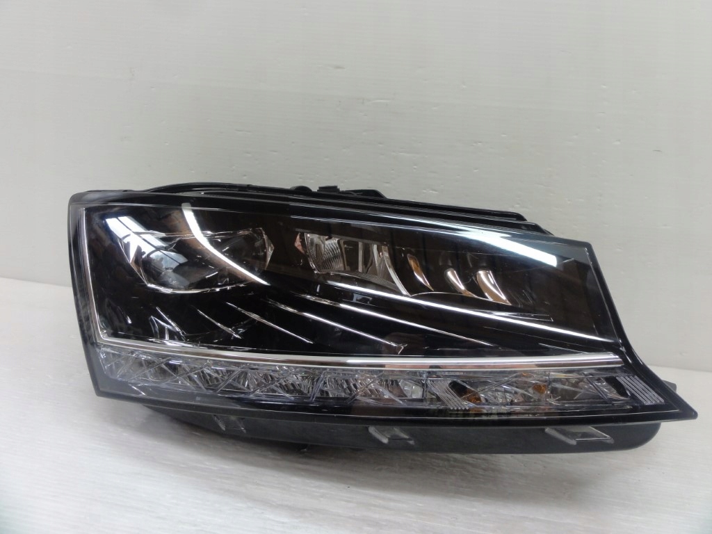 skoda fabia iii lift 18r 6v1 der.. faro full led (#)