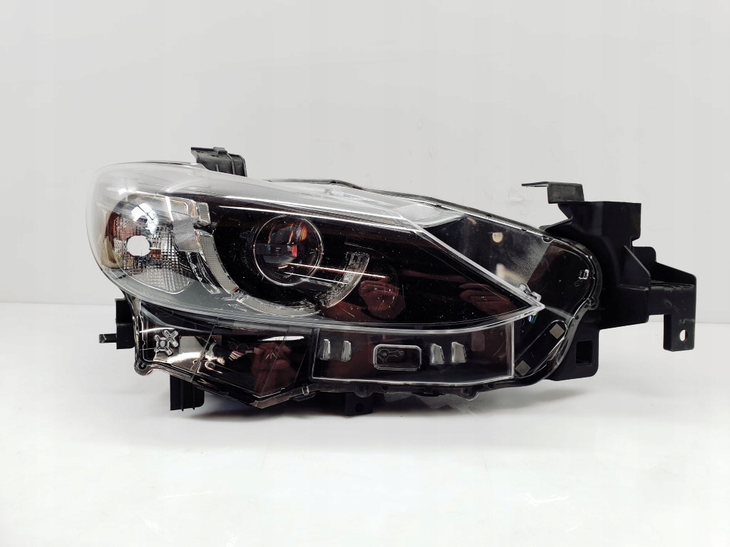 mazda 6 vi lift 15r der.. faro delantero full led eu (#)