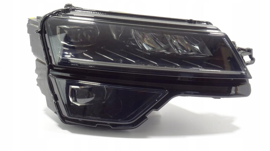 skoda karoq faro delantero der.. full led 2017 21 (#)