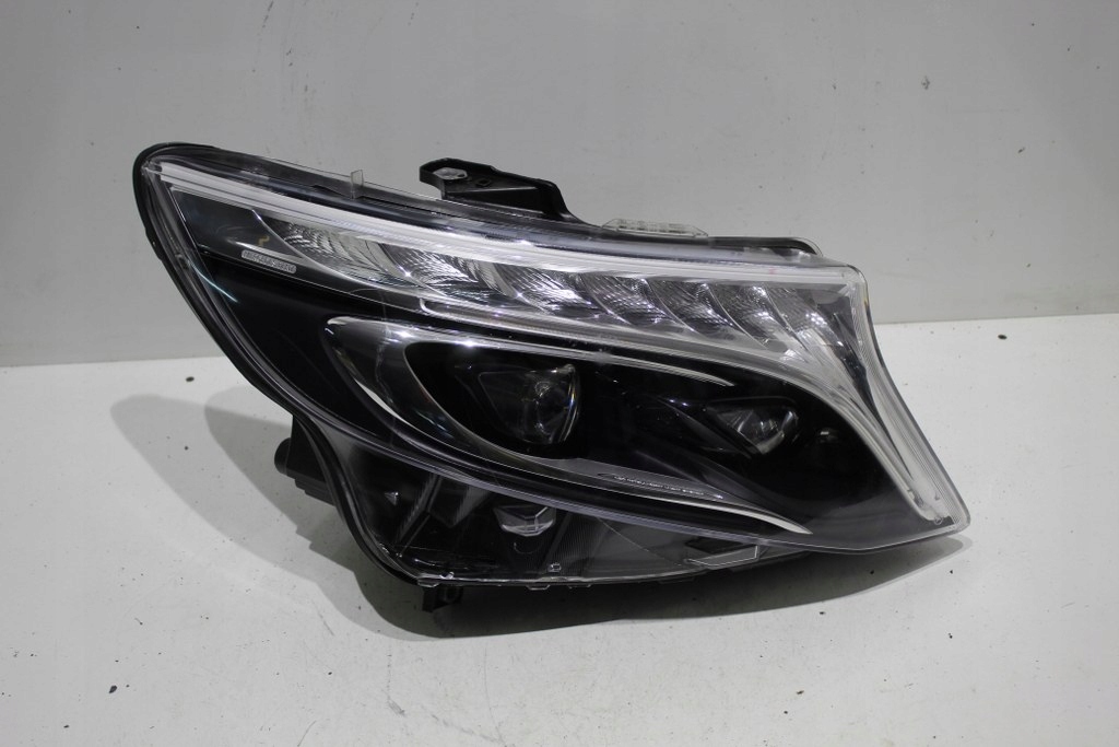 mercedes v clase w447 full led der.. faro delantero (#)
