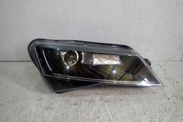  faro der.. bi xénon skr skoda superb iii 3v (#)