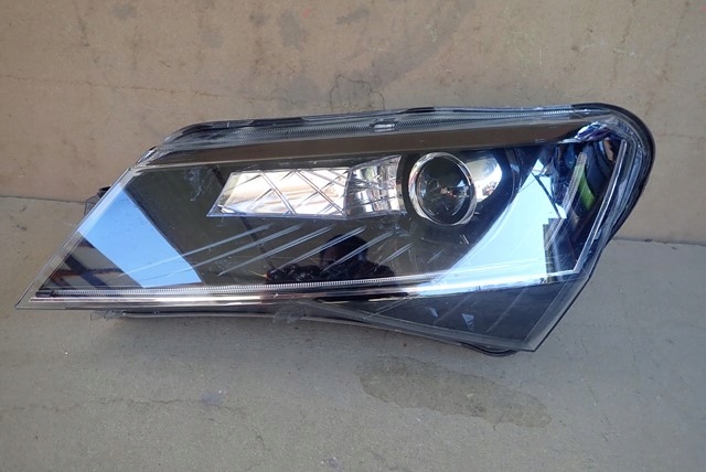  faro izq. izq. bi xénon skr skoda superb 3 iii 3v (#)
