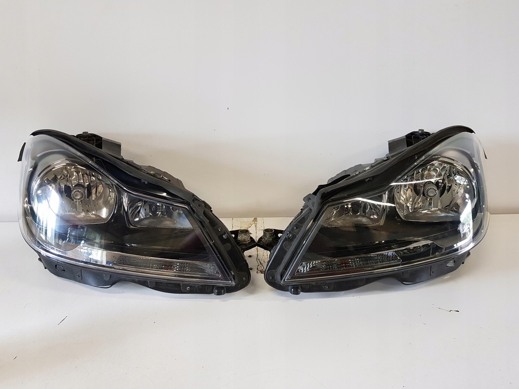  faro frente der.. izq. mercedes clase c 204 lift (#)