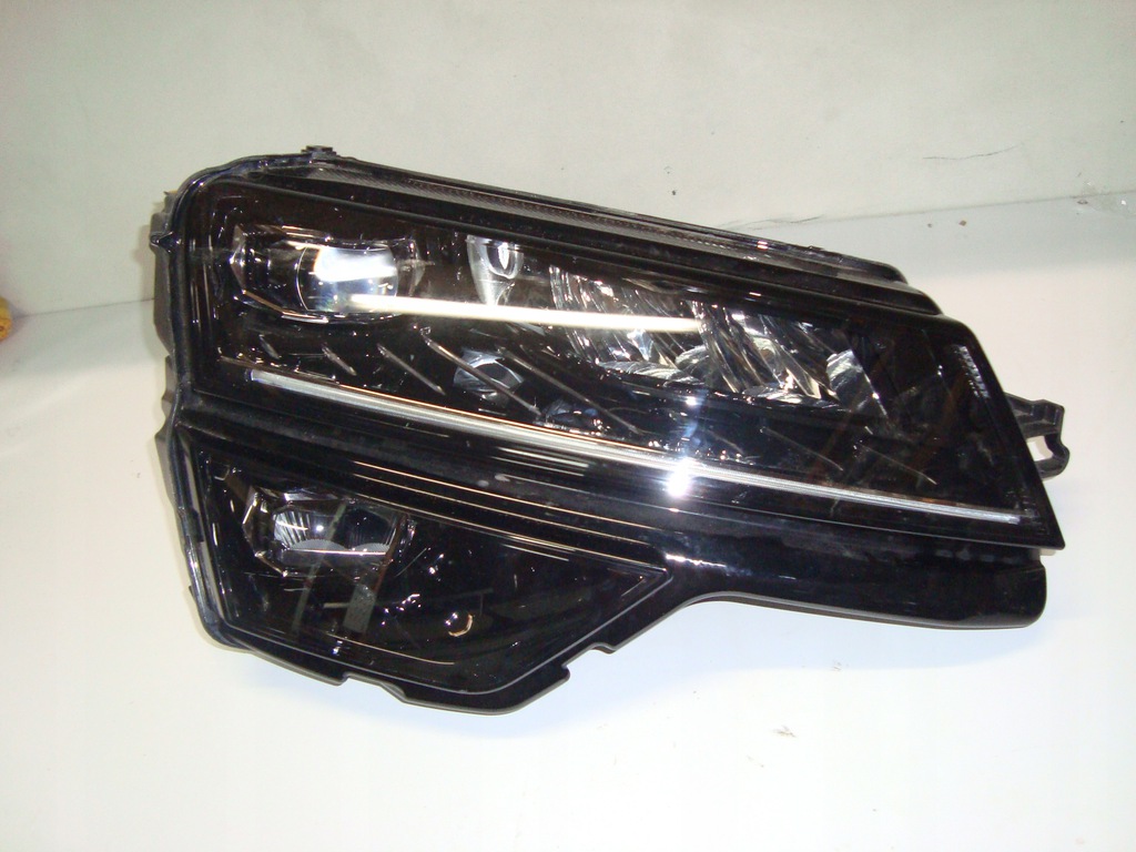 skoda karoq full led compl faro der.. original (#)