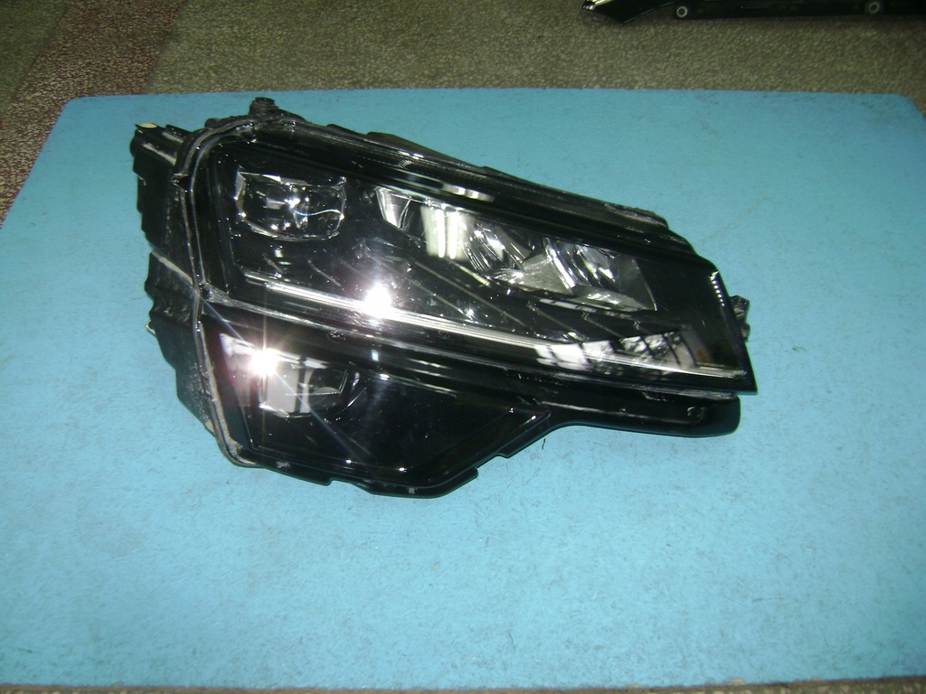  faro delantero der.. skoda karoq full led (#)