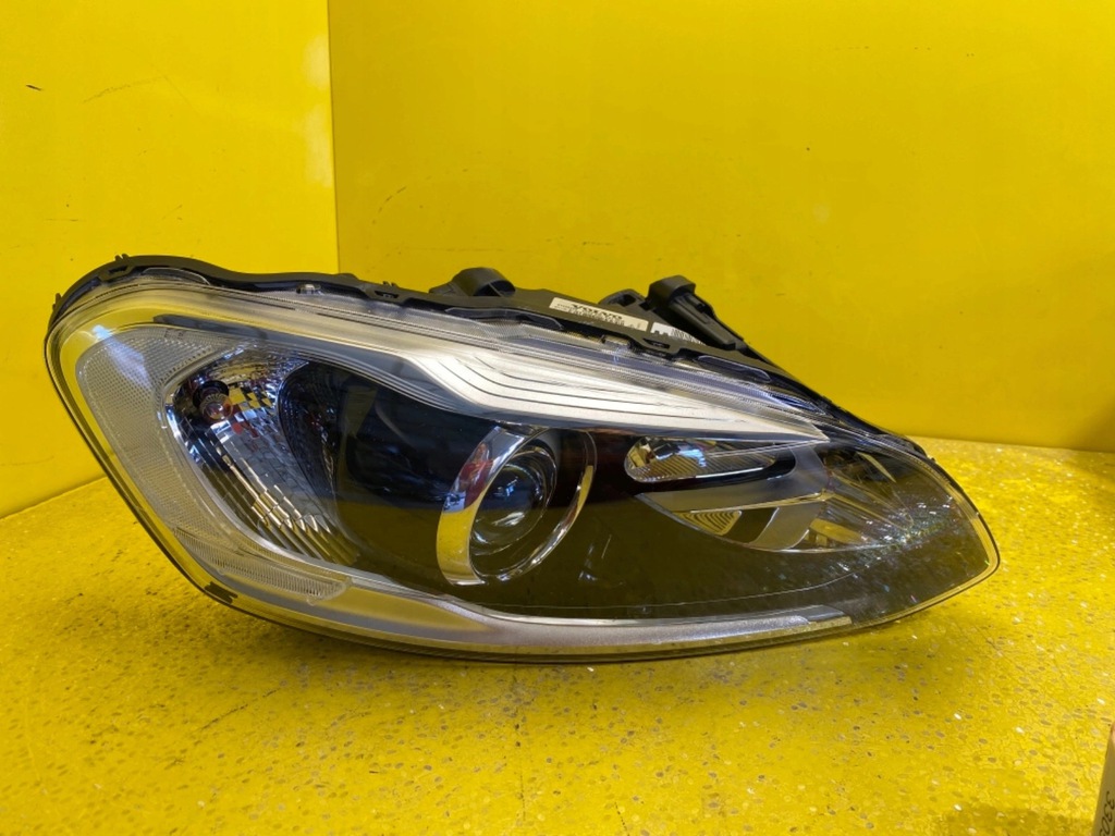  faro der.. volvo xc60 fl lift 13 17 bi xenon (#)