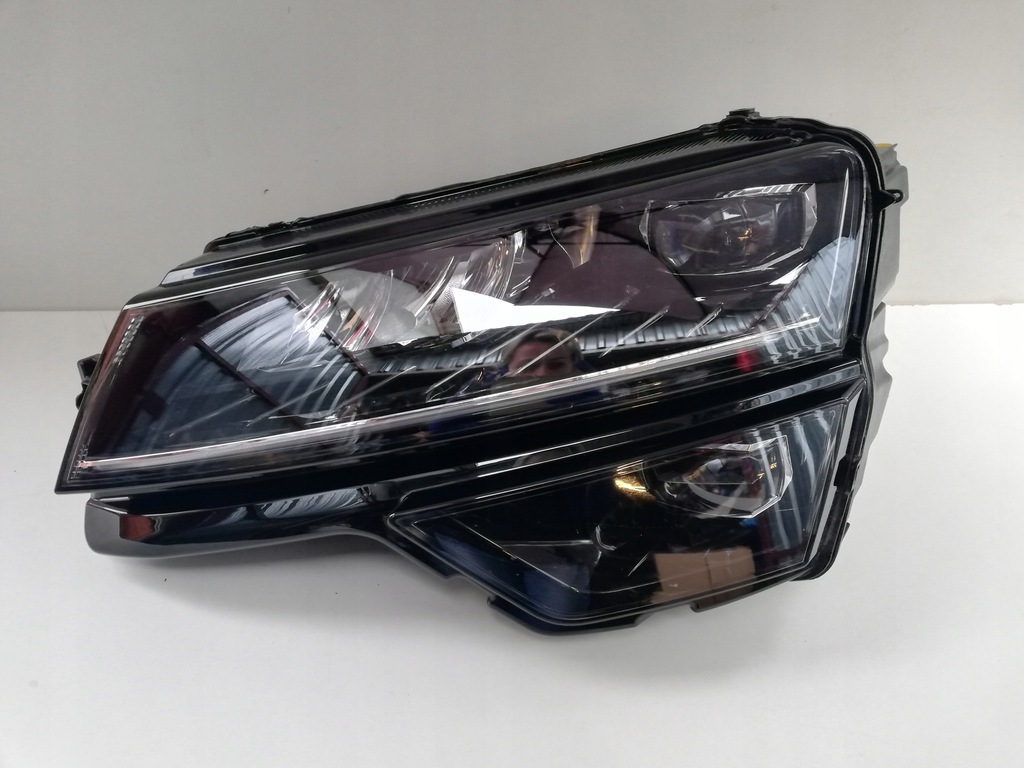 skoda karoq led od17r faro delantero izq. original (#)