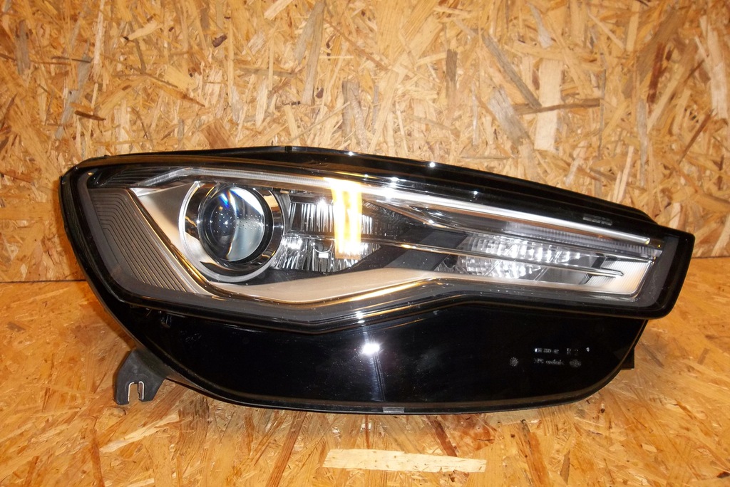 faro delantero der.. audi a6 c7 lift xénon (#)
