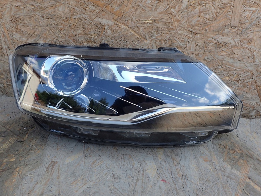  faro der.. xénon skoda rapid 5ja lift 2016 (#)