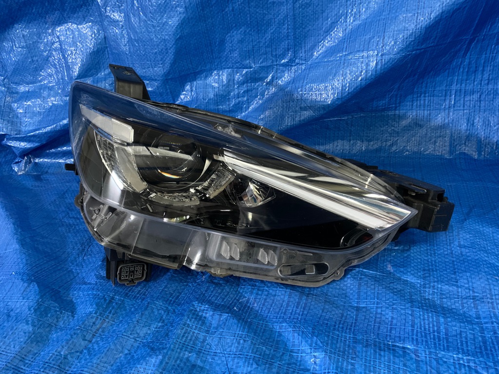 mazda cx3 15 19 der.. faro full led (#)