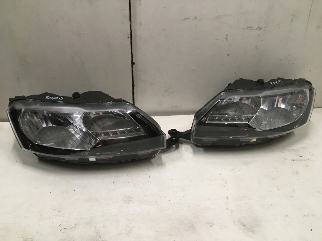 skoda rapid led faro izq. der.. delantero (#)