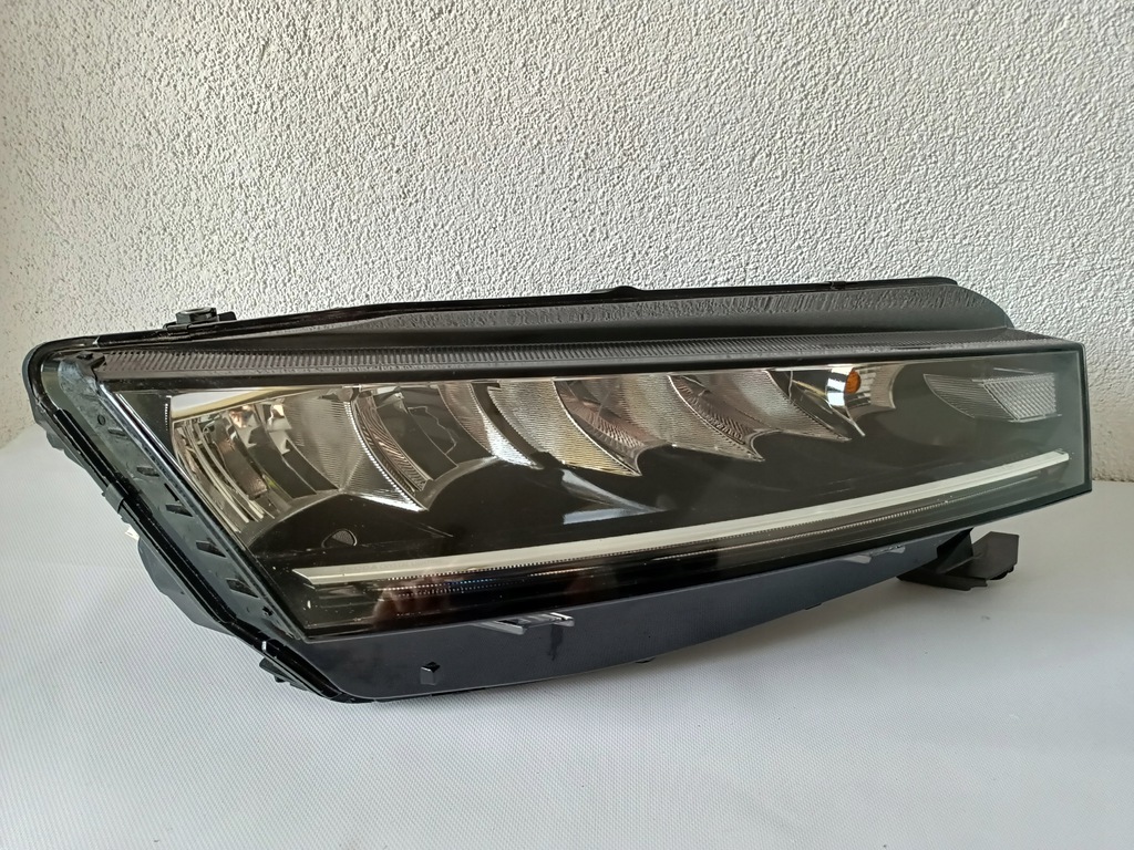 skoda octavia 4 faro der.. led 5e4941016 (#)