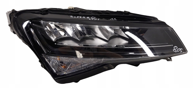 skoda superb 3 lift 3v1 led faro der.. delantero (#)
