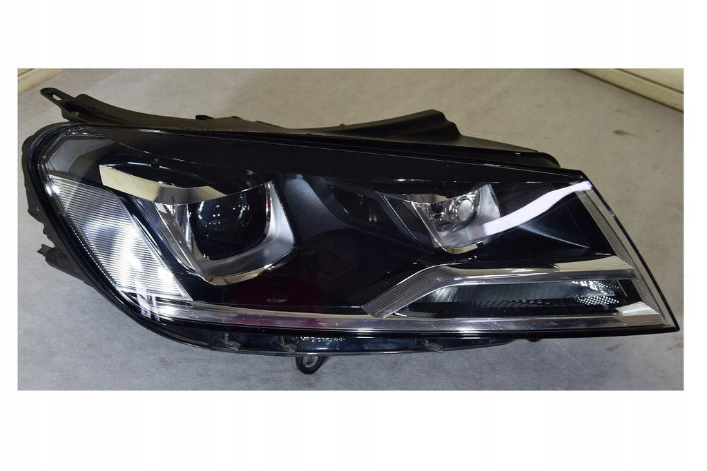 touareg ii lift 15 17r 7p1 delantero faro  (#)