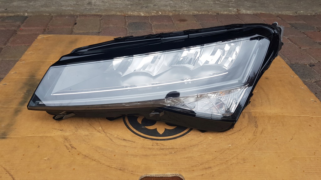 izq. full led skoda superb iii lift (#)