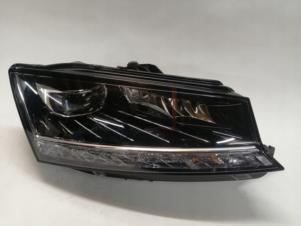 skoda fabia iii lift faro delantero der.. full led 6v (#)
