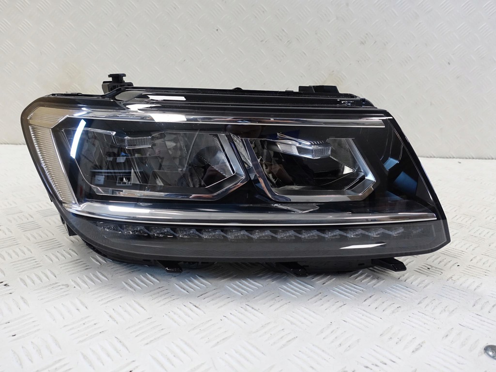 tiguan ii 2 5nb 15 20 full led der.. idelana frente (#)