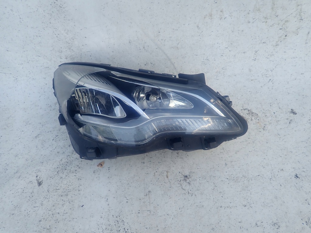 mercedes w207 lift 13 17 faro der.. delantero caja (#)