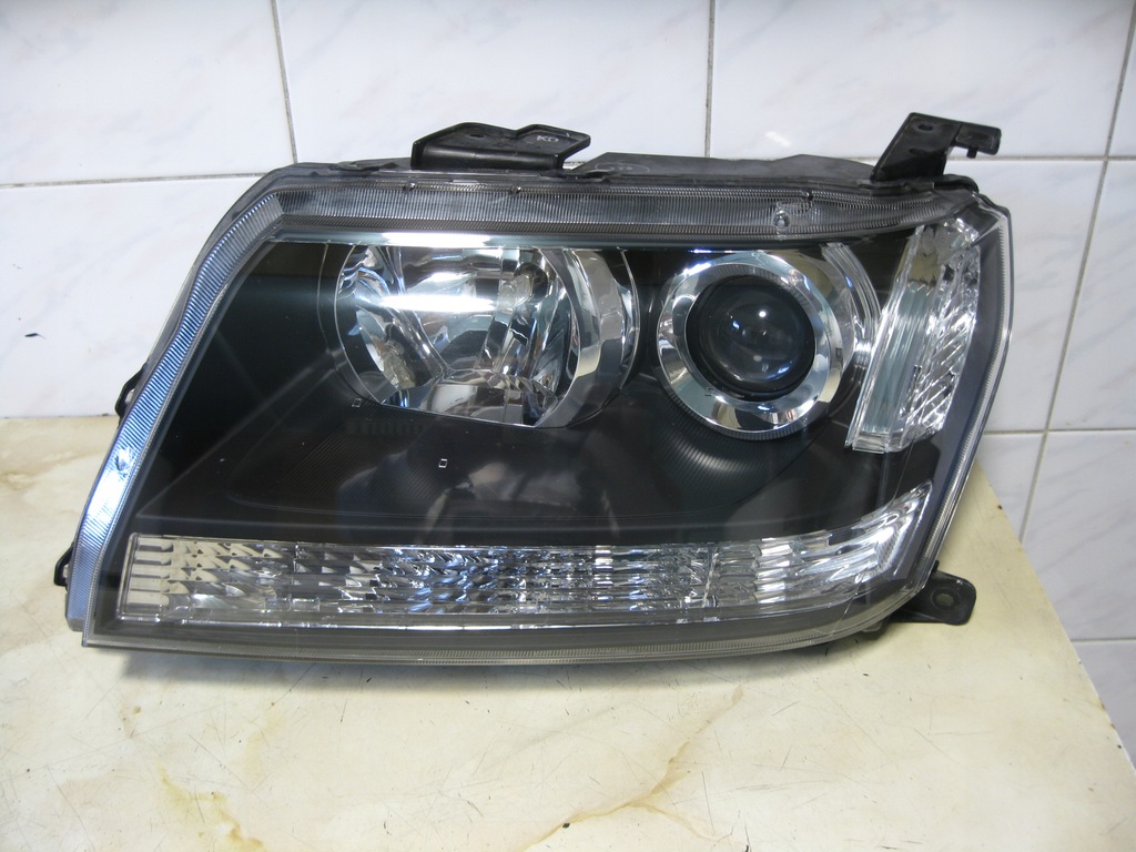suzuiki vitara 2006 komplreny faro izq. (#)