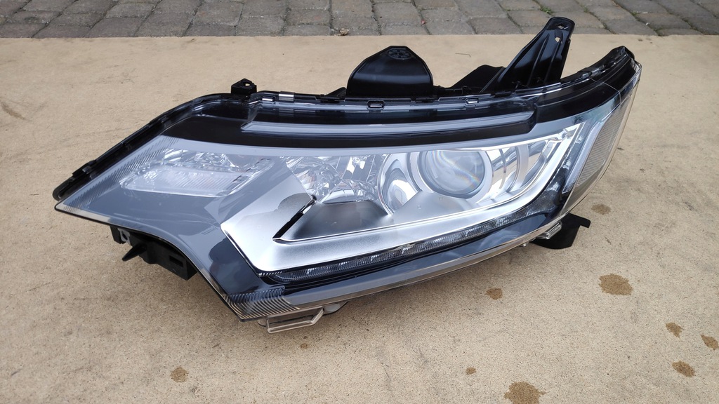 mits outlander.. 3 iii lift 16 faro delantero izq. (#)