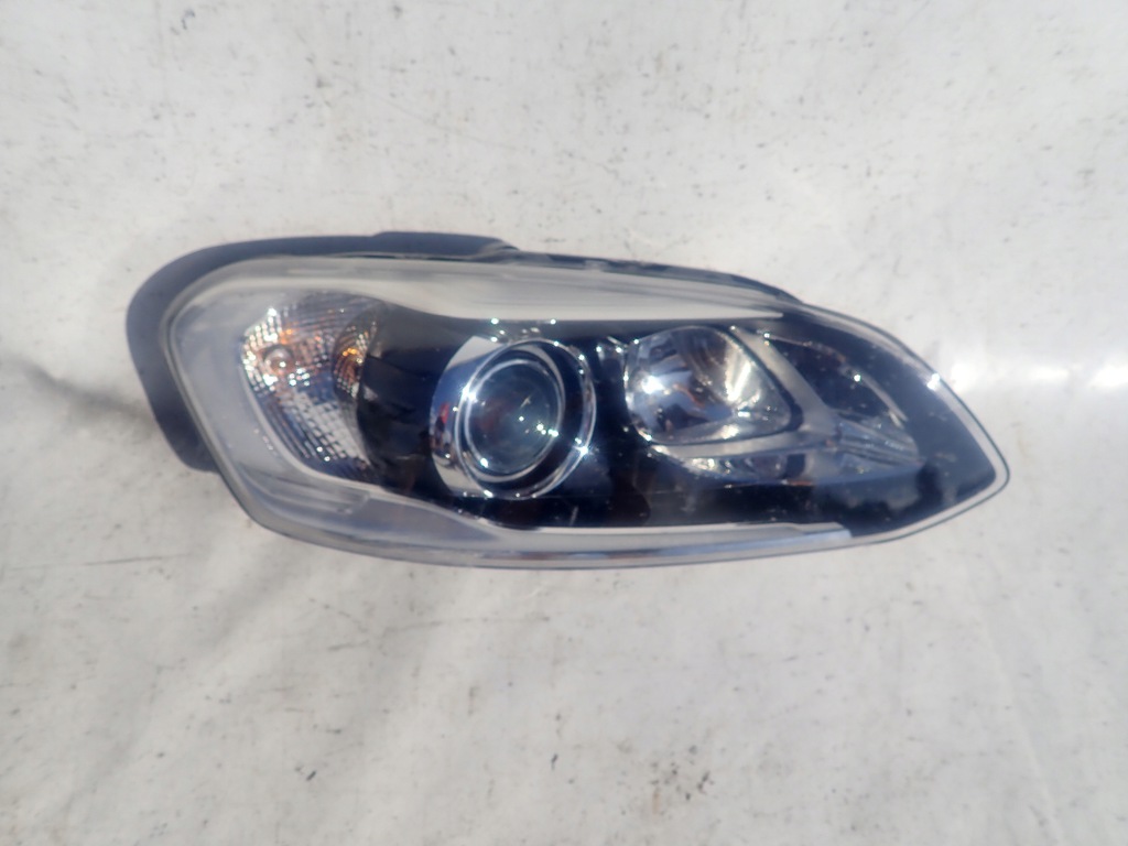 volvo xc60 lift 13 17 faro delantero der.. bi xenon (#)