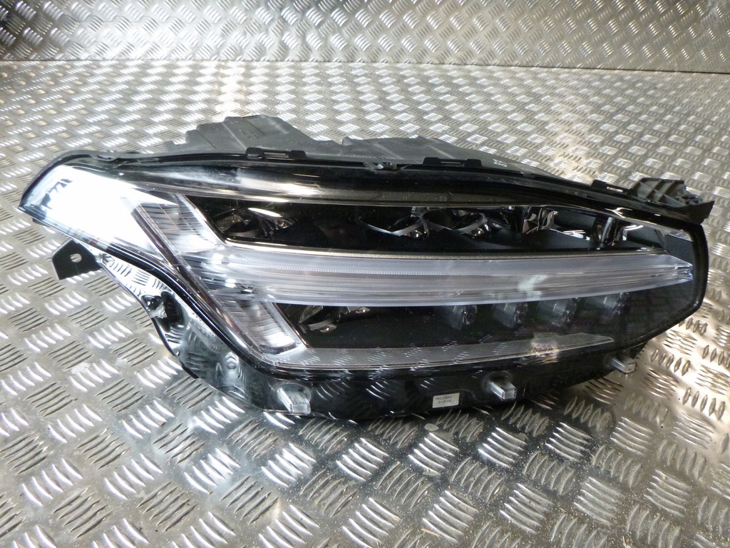 volvo xc90 faro der.. delantero full led 9 pin (#)