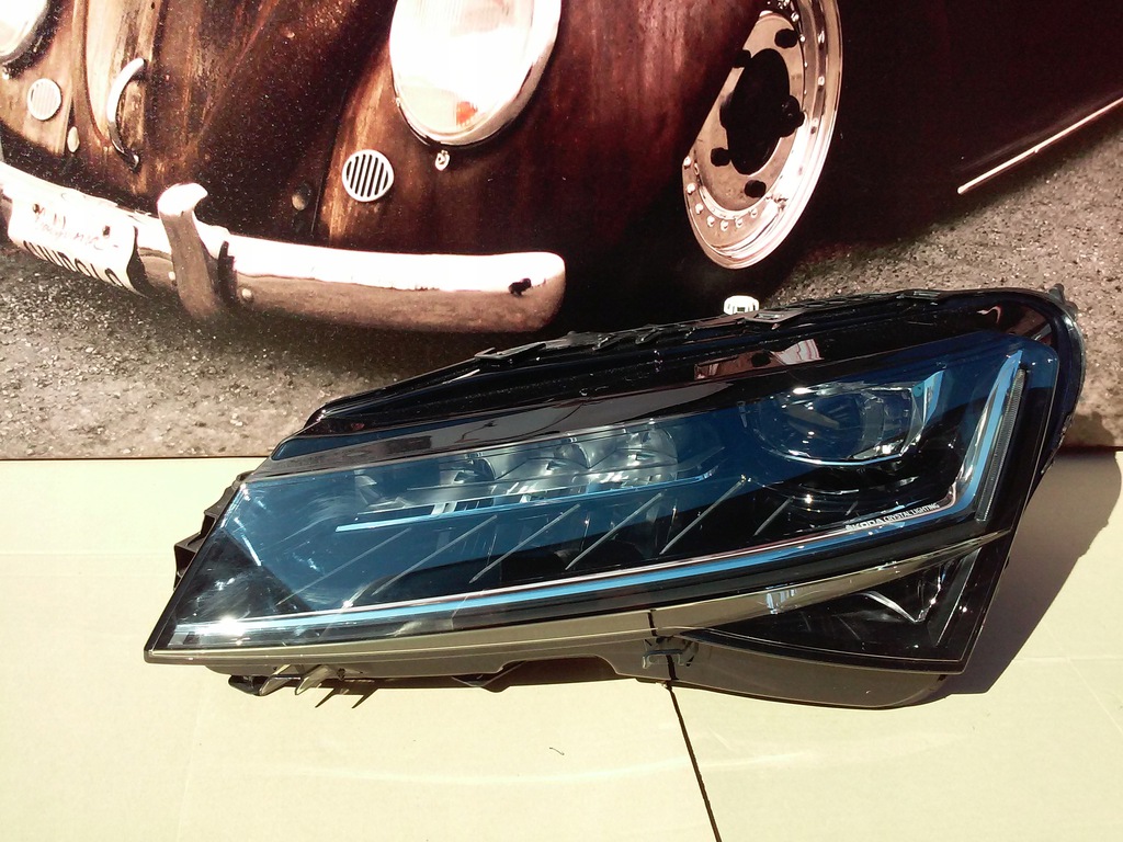 skoda superb 3v1 full led izq. lift faros (#)