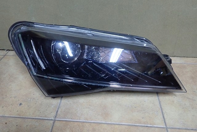  faro der.. bi xénon skoda superb iii 3v (#)