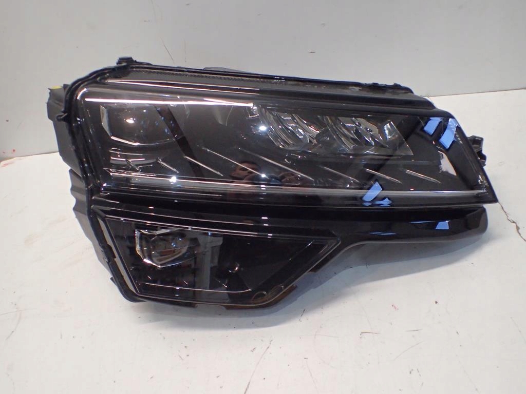  faro delantero der.. skoda karoq 17 full led (#)