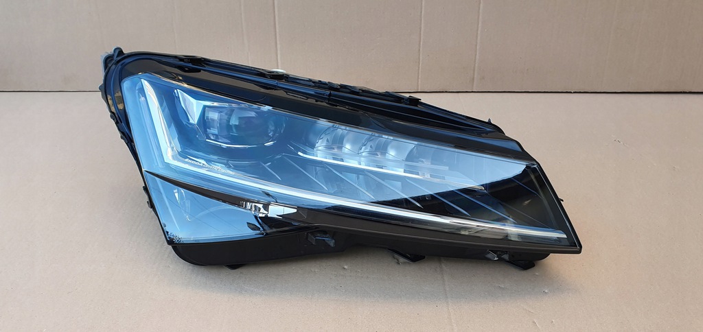 skoda superb iii full led der.. 3v0941016d lote (#)
