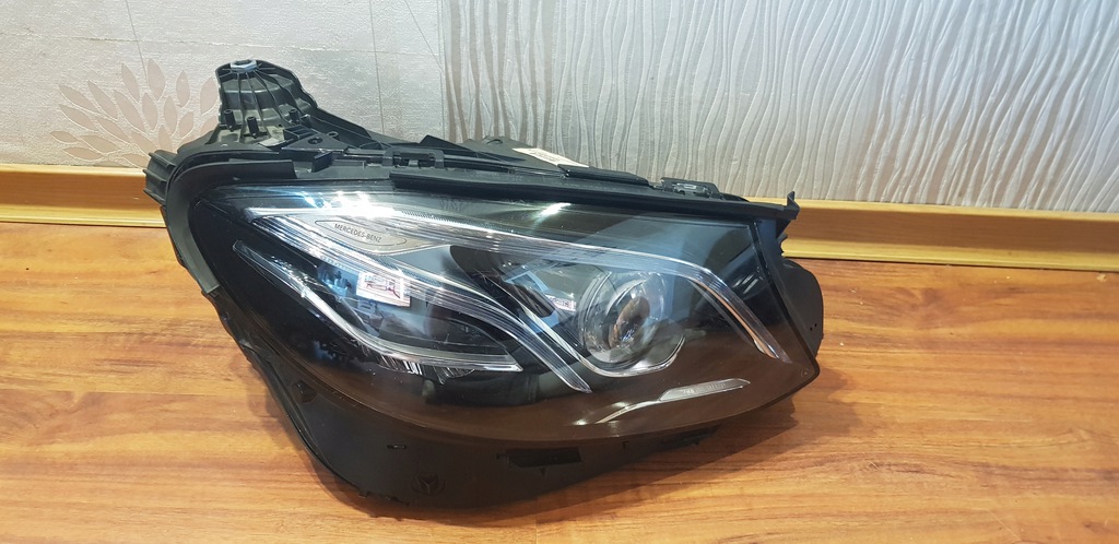 mercedes clase e coupe 213 multibeam faro der.. (#)