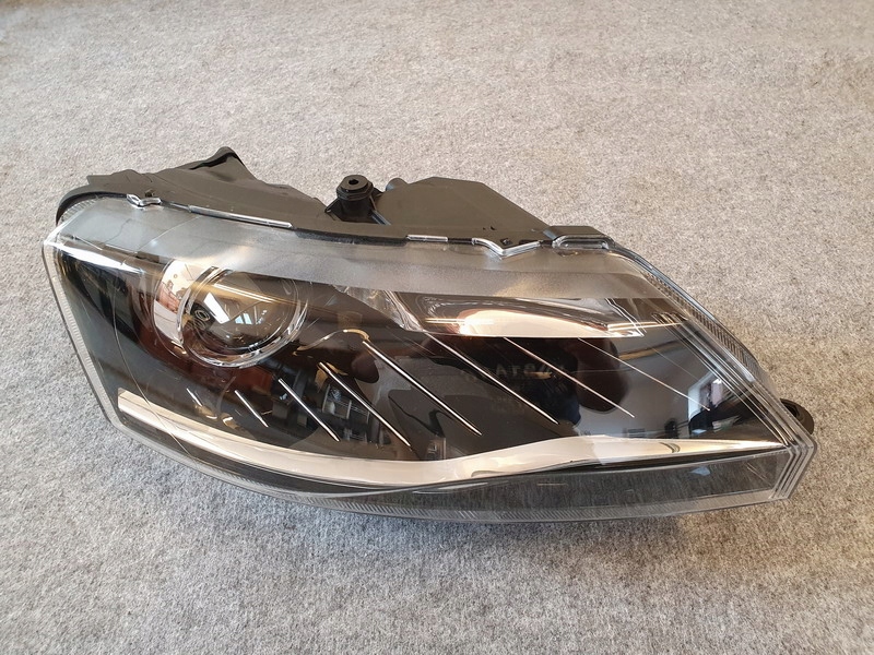 skoda rapid lift 5jb bi xénon led der.. original (#)