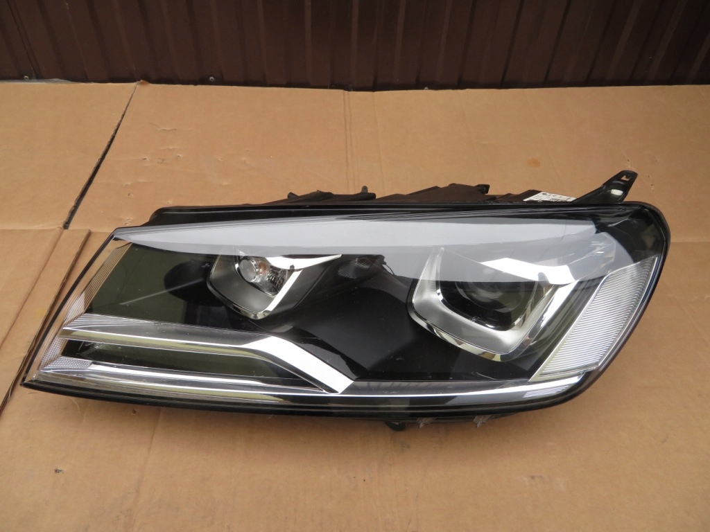  faro izq. vw touareg ii lift xénon   (#)