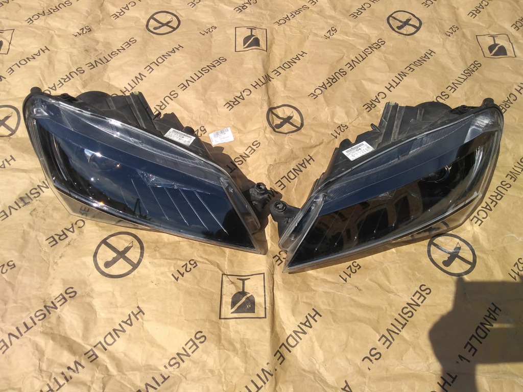  faro skoda superb bi xenon 3v1941016a 3v1941016a (#)