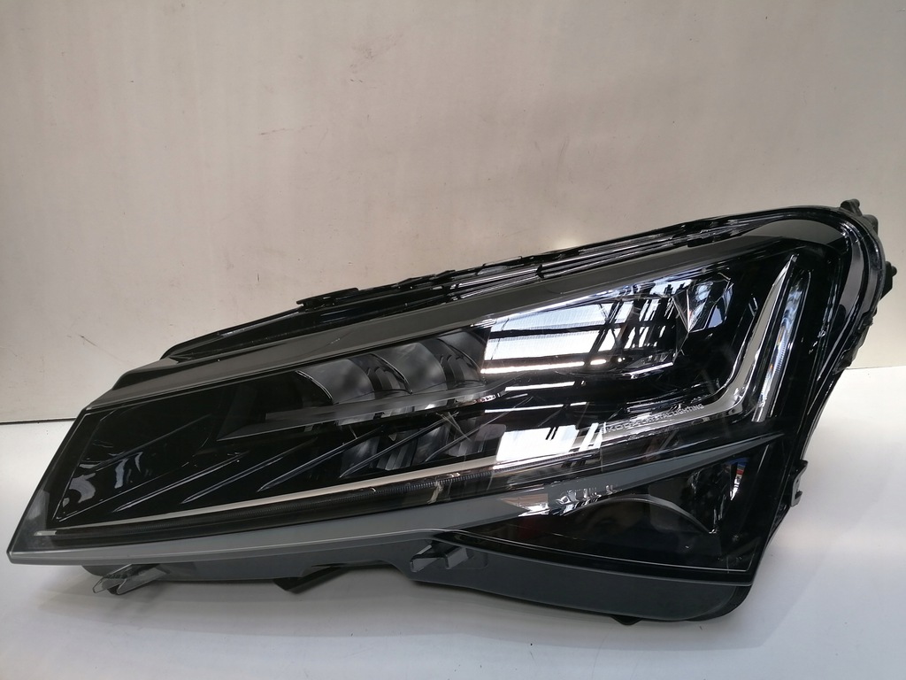  faro izq. superb iii (3) lift full led (#)