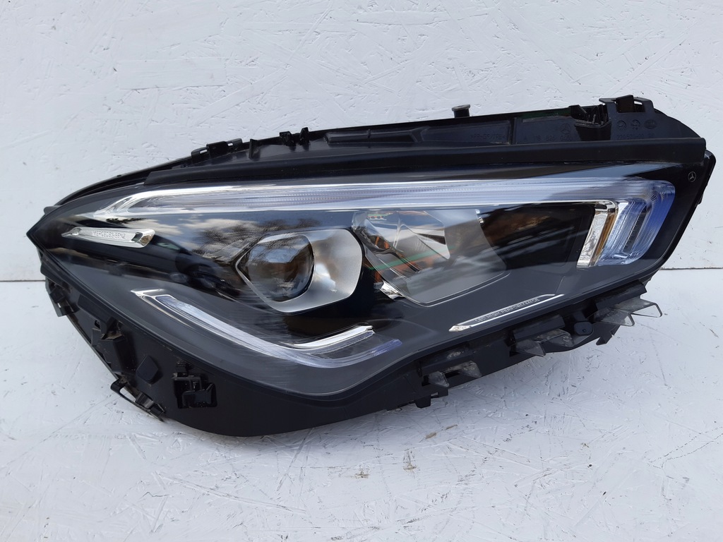 mercedes cla 118 177 faro delantero der.. full led (#)