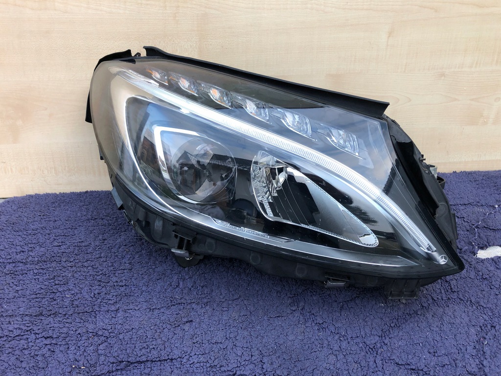 mercedes clase c 205 faro der.. led (#)