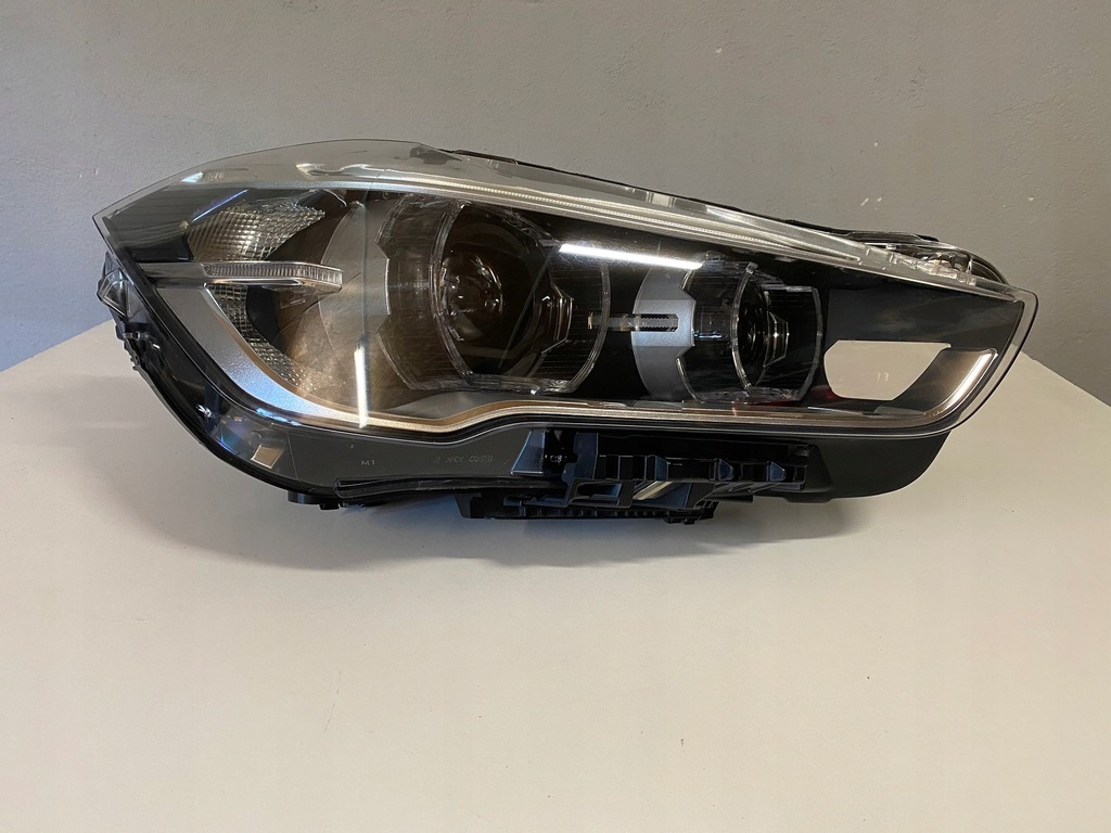 bmw x1 f48 faro led der.. (#)