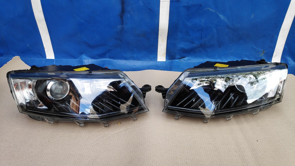skoda octavia 3 faro delantero der.. izq. xenon (#)