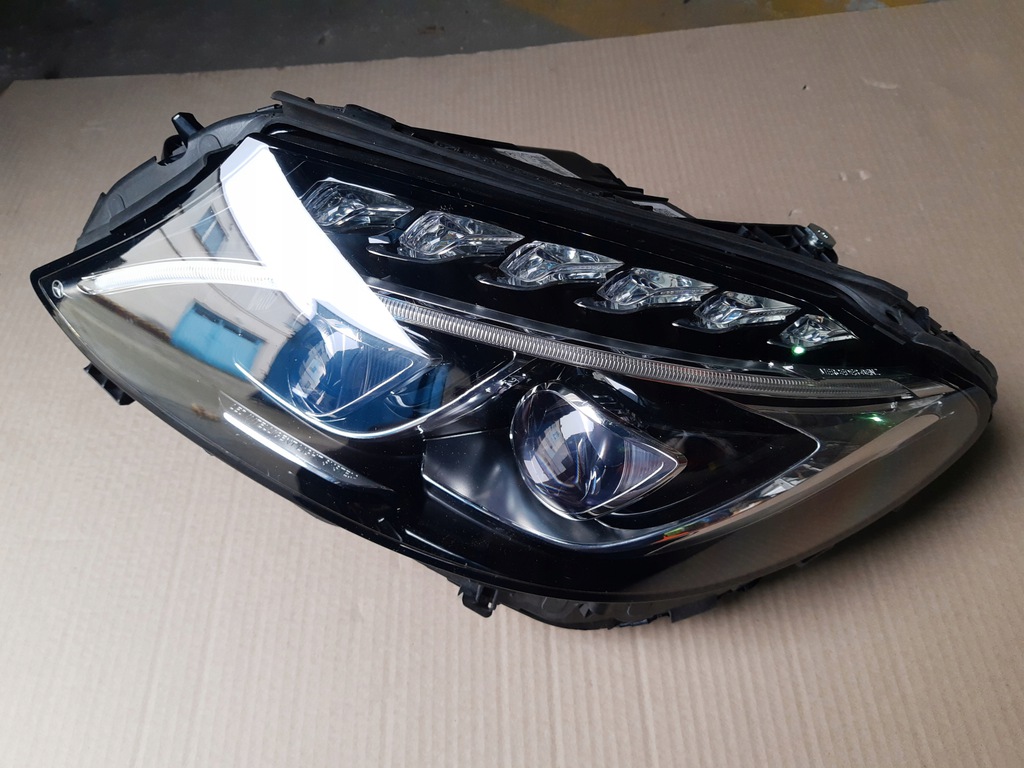 mercedes c w205 izq. faro ils 2059068701 (#)