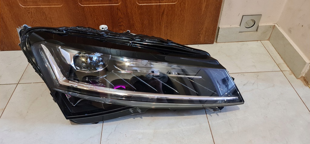 skoda superb 3 iii 3v1 lift faro crystal full led (#)