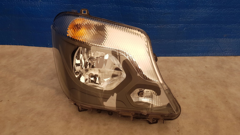 mercedes sprinter w906 lift xénon faro der.. (#)