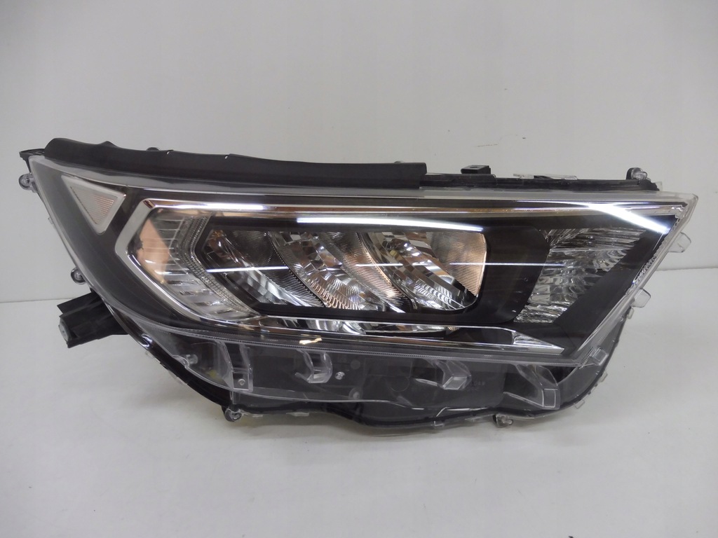 toyota rav 4 faro der.. full led nm (#)